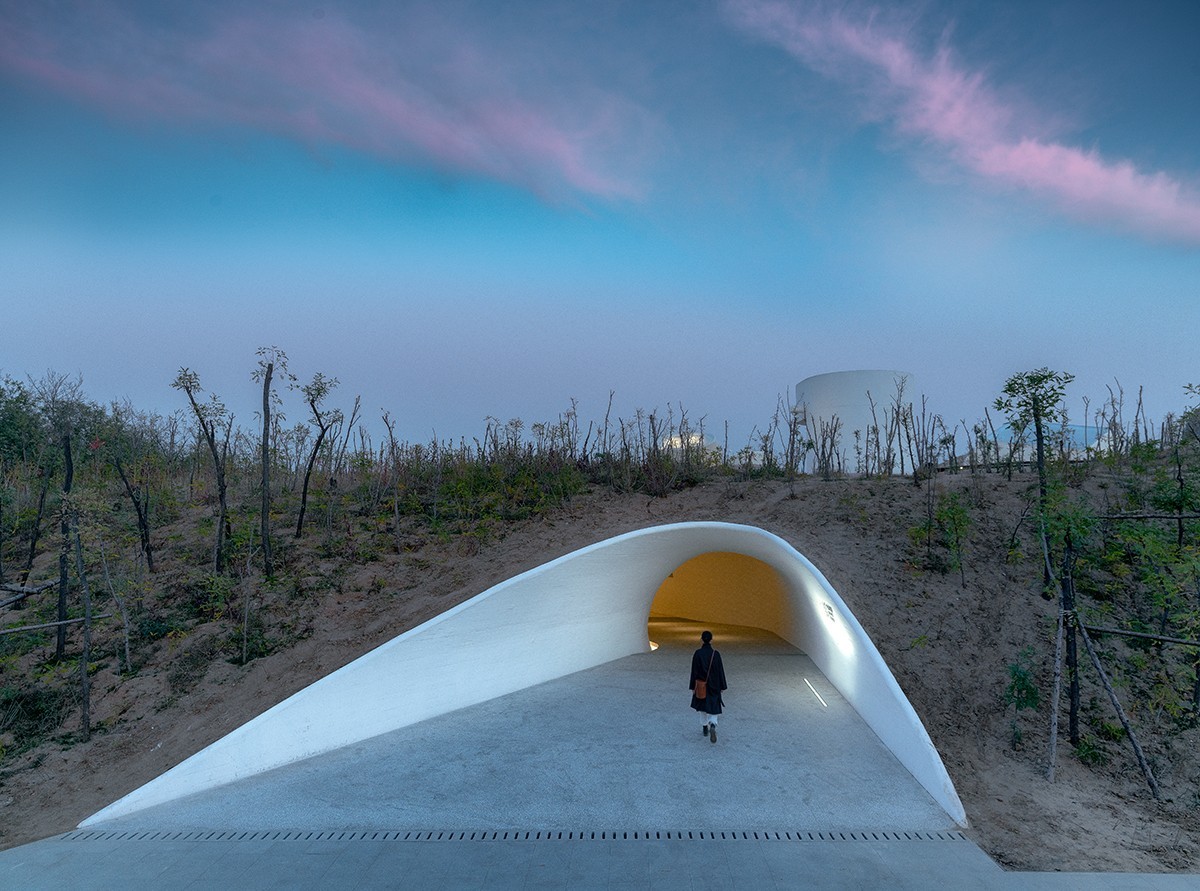 04_Main_Entrance_by_WU_Qingshan.jpg