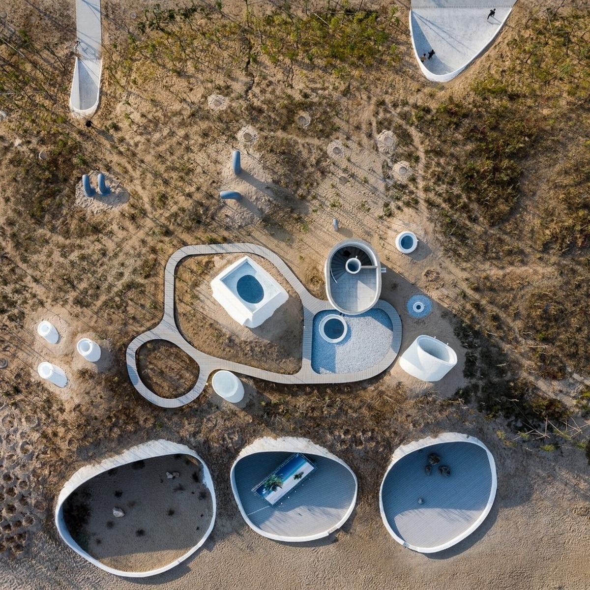 03_Bird's_Eye_View_by_WU_Qingshan.jpg