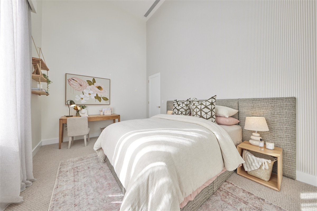 TheBlock2021_wk6_bedroomredoweek_RonnieGeorgia_full-space-with-artwork.jpg