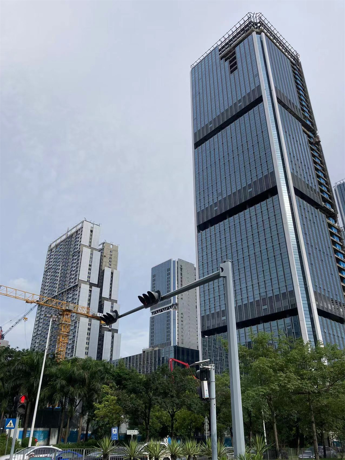 深圳留仙洞总部基地最新建设的超高层立面库 - 品素品设计