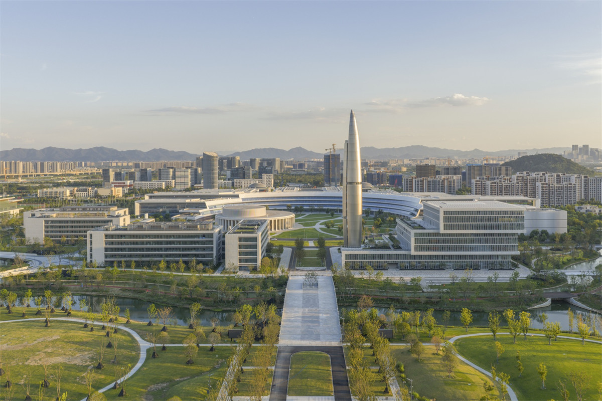 文章附图