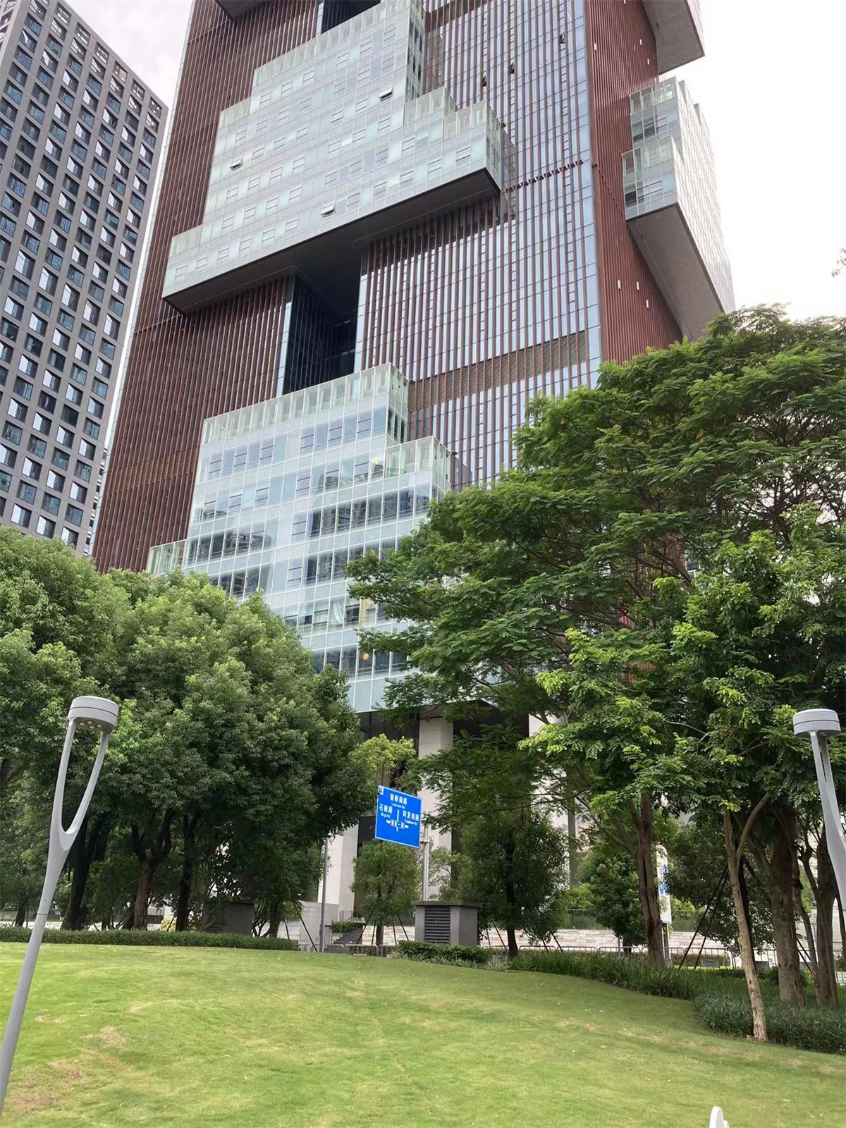 深圳留仙洞总部基地最新建设的超高层立面库 - 品素品设计